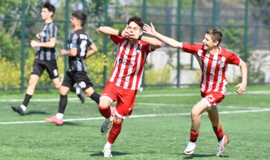 YILDIZSPOR 45 FK: 7 MANİSA 1965 SK: 4